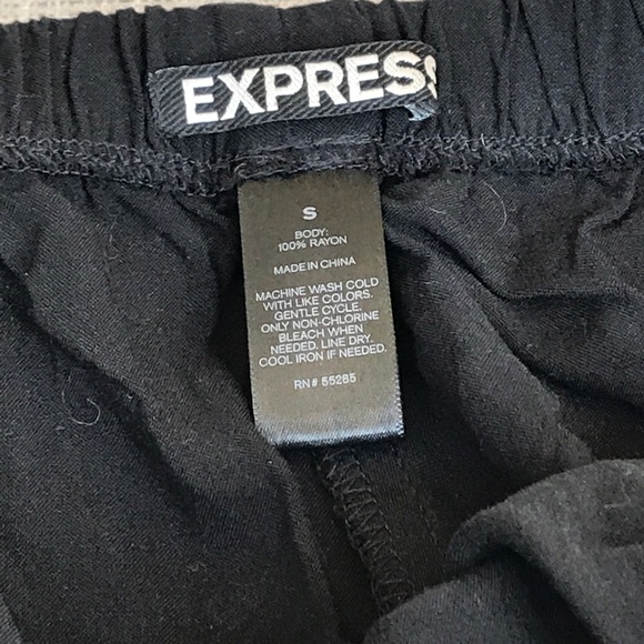 Barely worn Express shorts Size S black - Picture 2 of 2